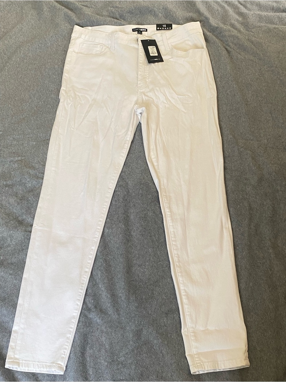 Fashion Nova White Women’s Skinny Jeans